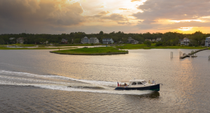 Airlie Pointe Yacht Charter