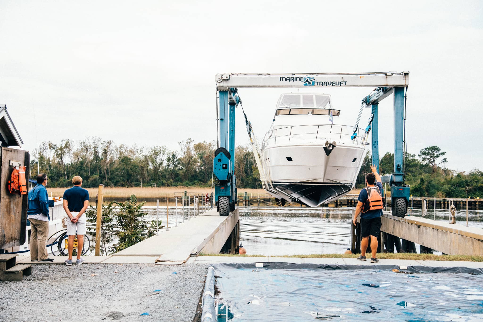 sailboat marina haul out