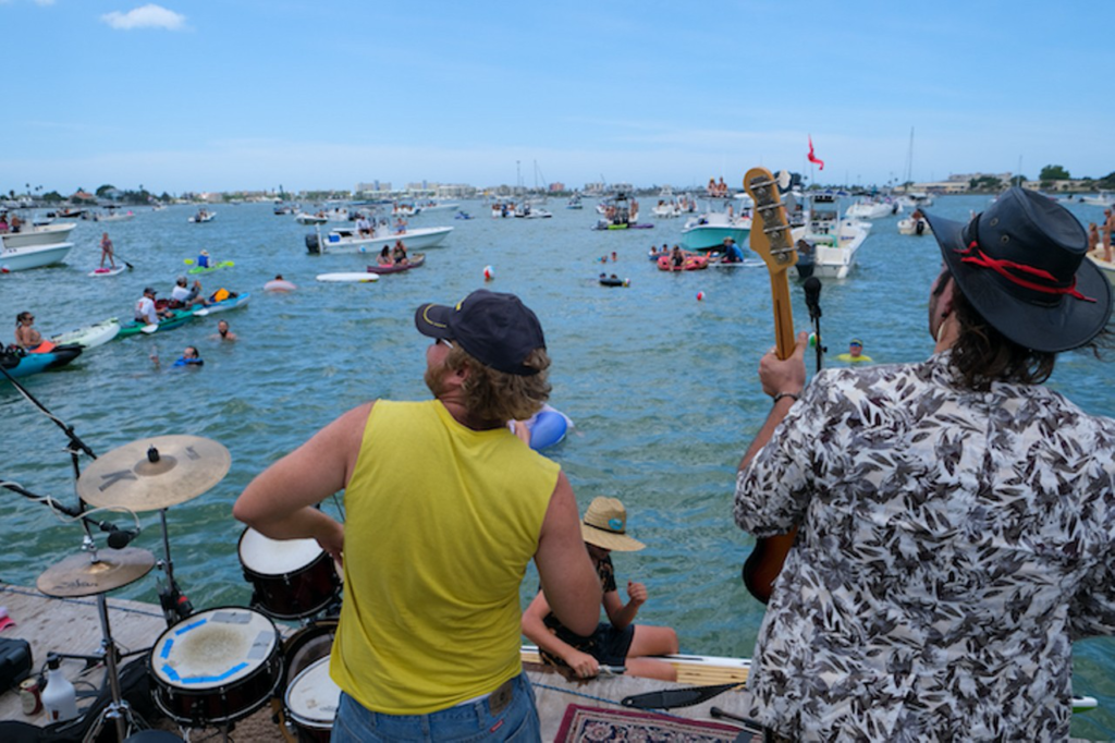 Summer Boating To-Do List, boating, boats, sunset boating, boats for sale, yacht brokers, south florida boating, boat activities, sunset cruise, concert on a boat, boating concerts