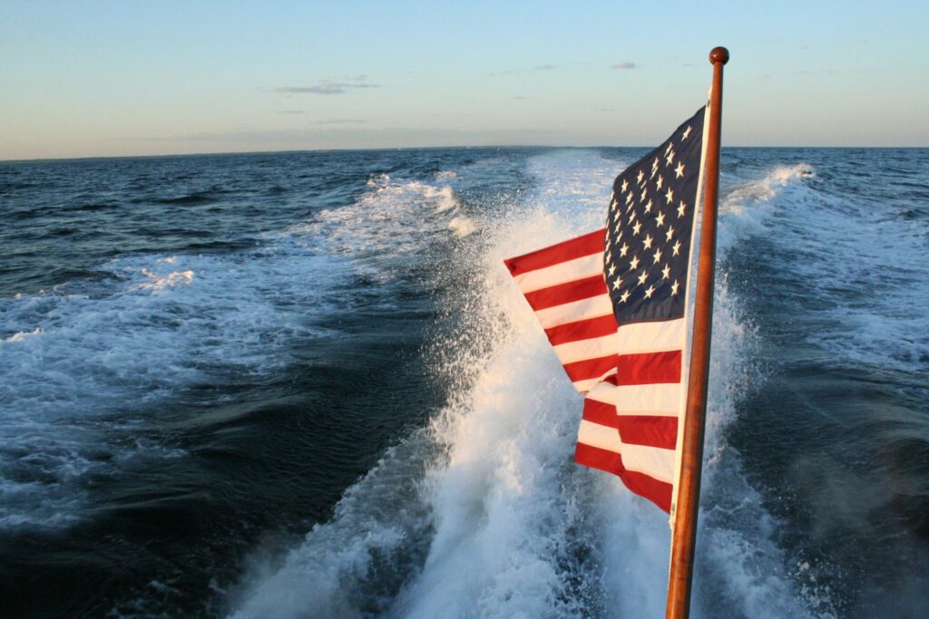 Boater's Guide to the Fourth of July, boating, yachting, boating on the fourth of july, holiday boating, yachting on a holiday, fourth of july holiday, fireworks on the water, activities on a boat, boating activites, off the hook yachts, boaters guide, american flag 