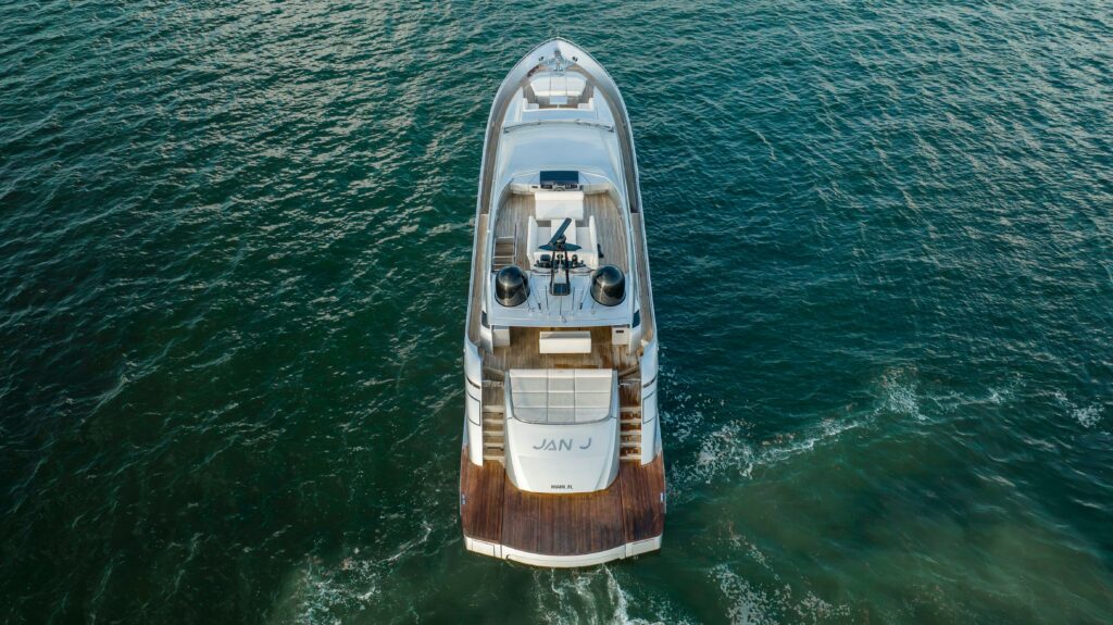 off the hook yachts, tom cruz, 2012 pershing 92, pershing yachts, features of a pershing yacht, luxury yachts, yacht broker, pershing, yachts, boats, south florida yachting, luxury, yacht lifestyle