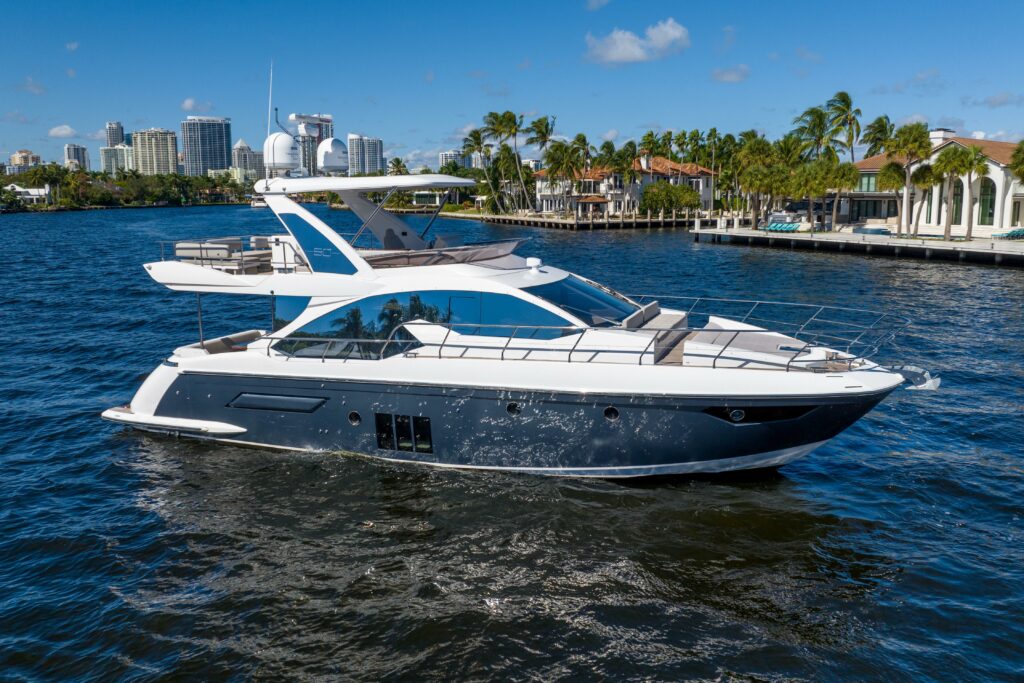 2016 azimut 50 fly, azimut yachts, yachting, boating, off the hook yachts, ryan gessel, boating, yachting, luxury yacht, luxury boat, used boats, used yachts