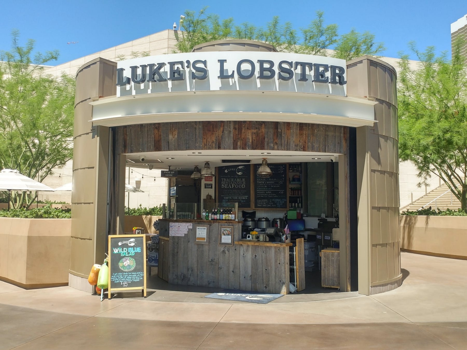 Lukes Lobster, Boating on the East Coast - Where to Eat and Stay