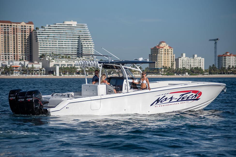 Off the Hook at US Powerboat Show in Annapolis