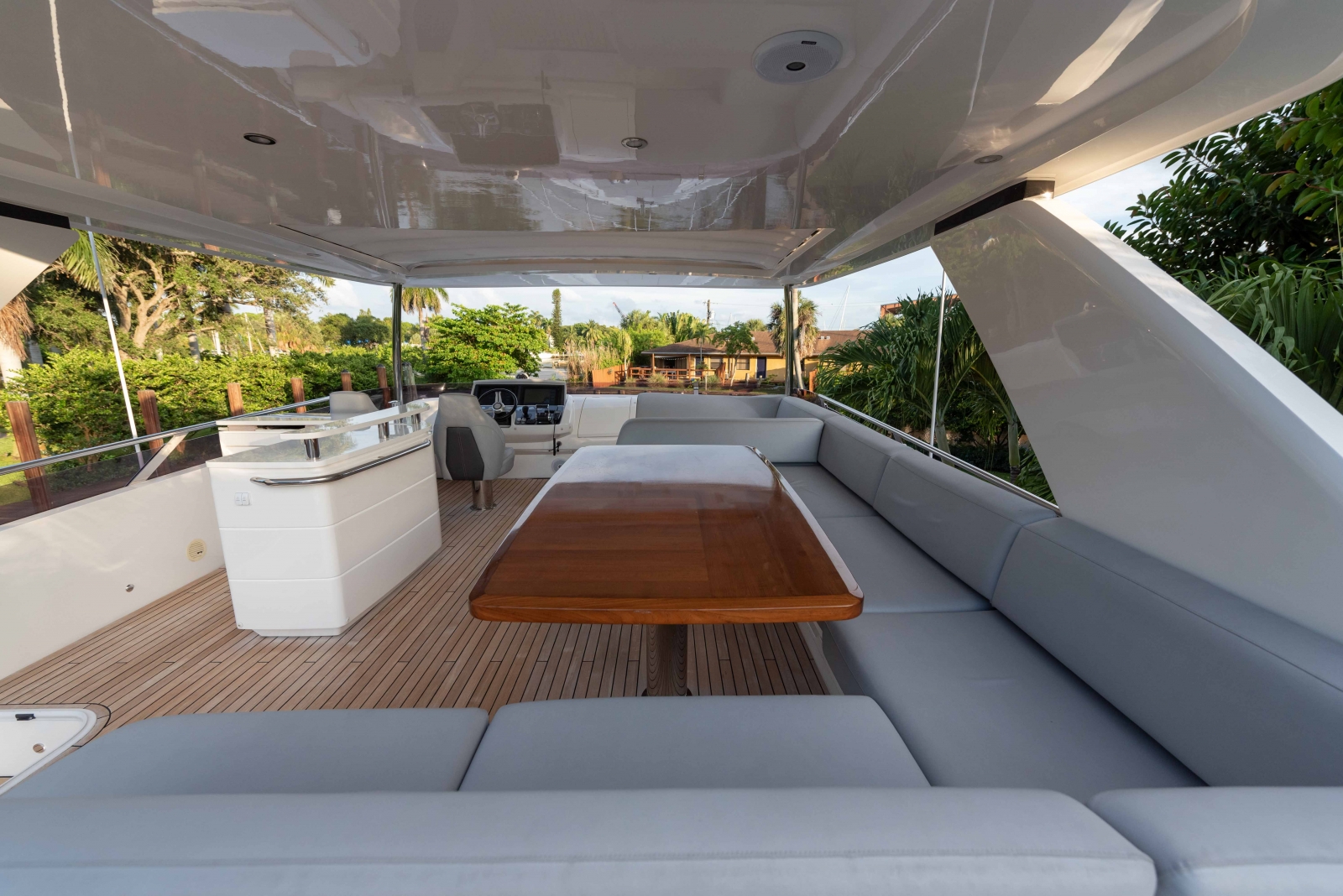 2015 PRINCESS 68 FLYBRIDGE MY