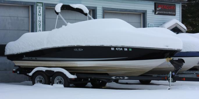 Five Reasons to Sell Your Boat Before Winter