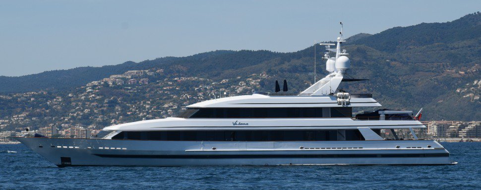 who owns the 500 million dollar yacht